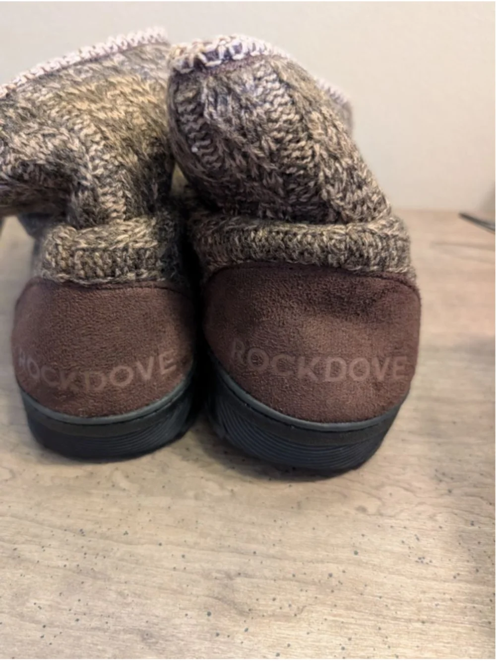 ROCKDOVE Brown Beige Knit Slippers Size 11